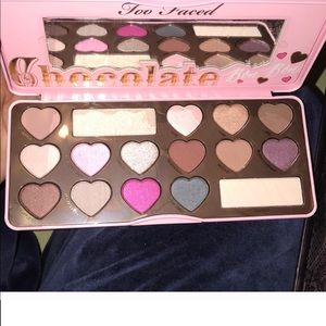 Two faced eye shadow palette